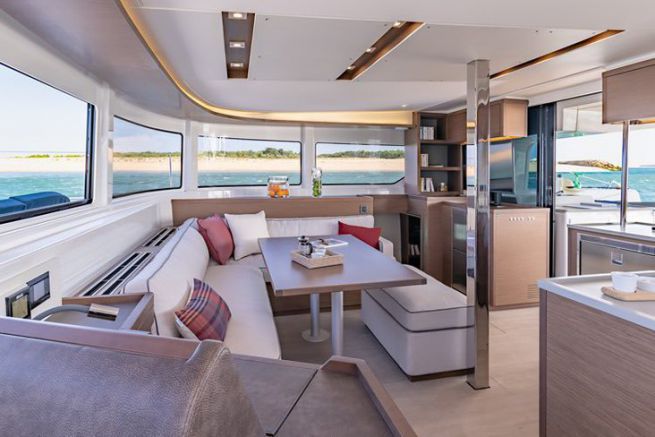 Aménagement du catamaran Lagoon 46, une belle plateforme de croisière